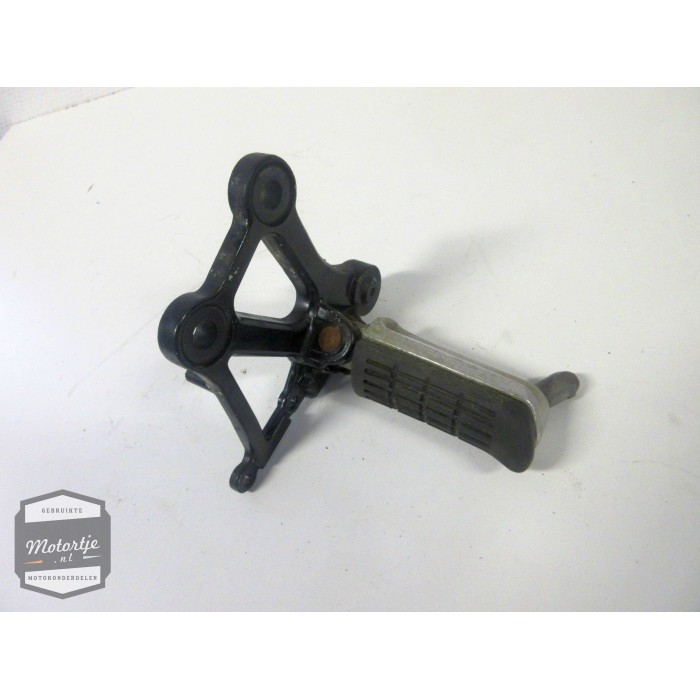 Honda CBR1000F schetsplaat rechts / rechter voetsteun / footstep / voet step / steun foot Honda CBR1000F schetsplaat rechts / rechter voetsteun / footstep / voet step / steun foot
