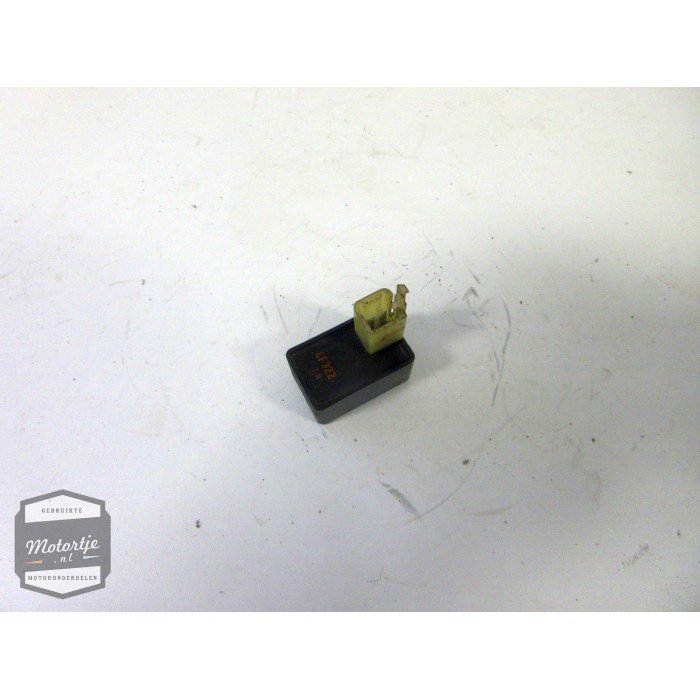 Honda CBR1000F benzinepomp relais / brandstofpomp relay Honda CBR1000F benzinepomp relais / brandstofpomp relay