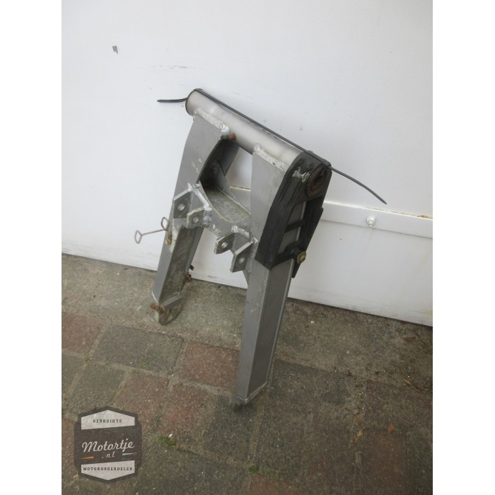 Kawasaki GPX750 achterbrug / achter brug / swing arm / swingarm Kawasaki GPX750 achterbrug / achter brug / swing arm / swingarm