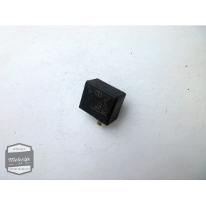 Suzuki GS550D knipperlichtrelais knipperrelais knipperlicht flasher relais blinker flasherrelais blinkerrelais blinkgeber relay relays relaise indicatorrelais blinkrelais indicator turnsignal flasherrelais turn signal relay turnsignalrelay turnsignal haza