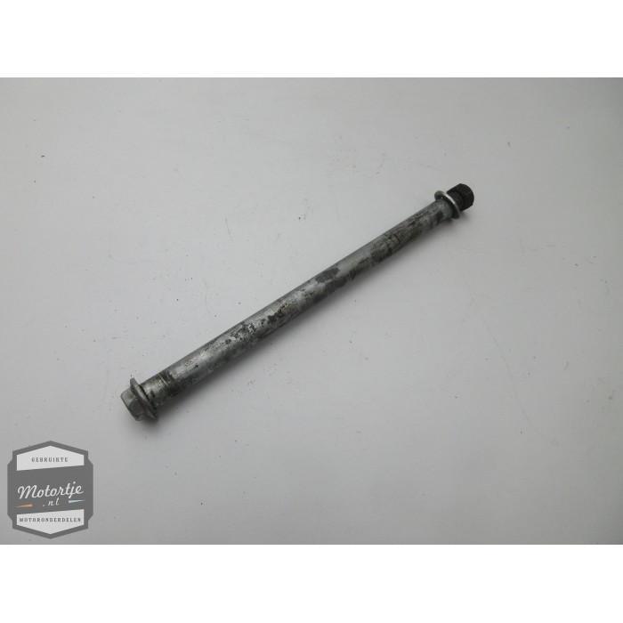Suzuki GSX550 achterbrugas / achterbrug as / steekas swingarm Suzuki GSX550 achterbrugas / achterbrug as / steekas swingarm