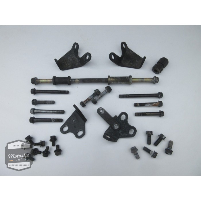 Honda ST1100 motorblok frame bouten / ophanging steunen / framebouten motor blok Honda ST1100 motorblok frame bouten / ophanging steunen / framebouten motor blok