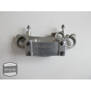 Honda VT750C kroonplaat / balhoofdplaat / top yoke / vork klem